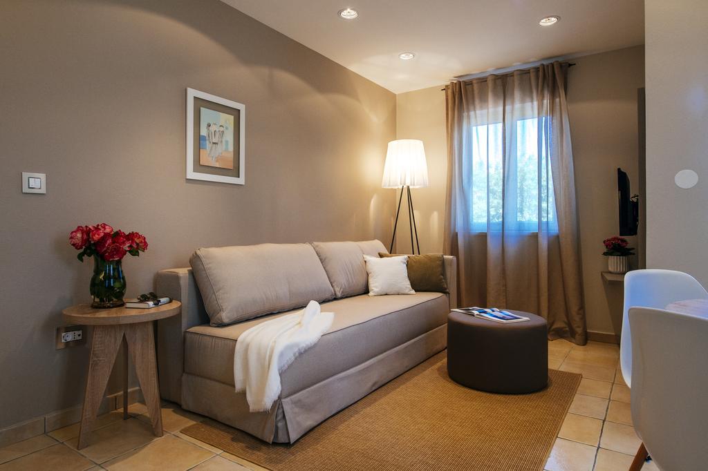 Villa Mirakul Sukosan Phòng bức ảnh