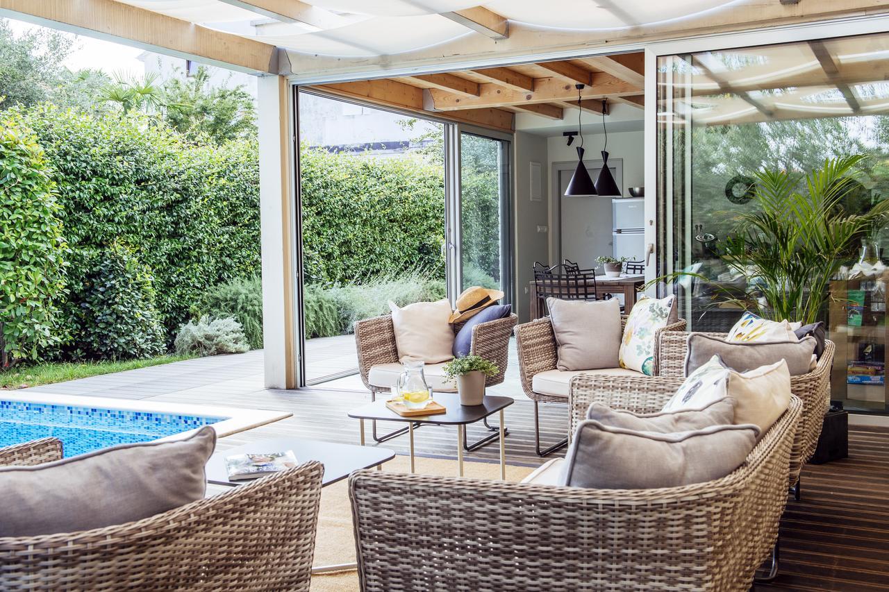 Villa Mirakul Sukosan Phòng bức ảnh