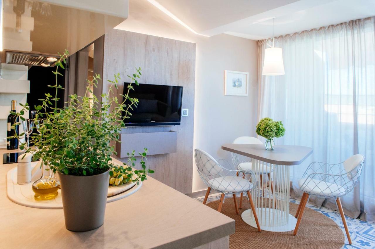 Villa Mirakul Sukosan Ngoại thất bức ảnh